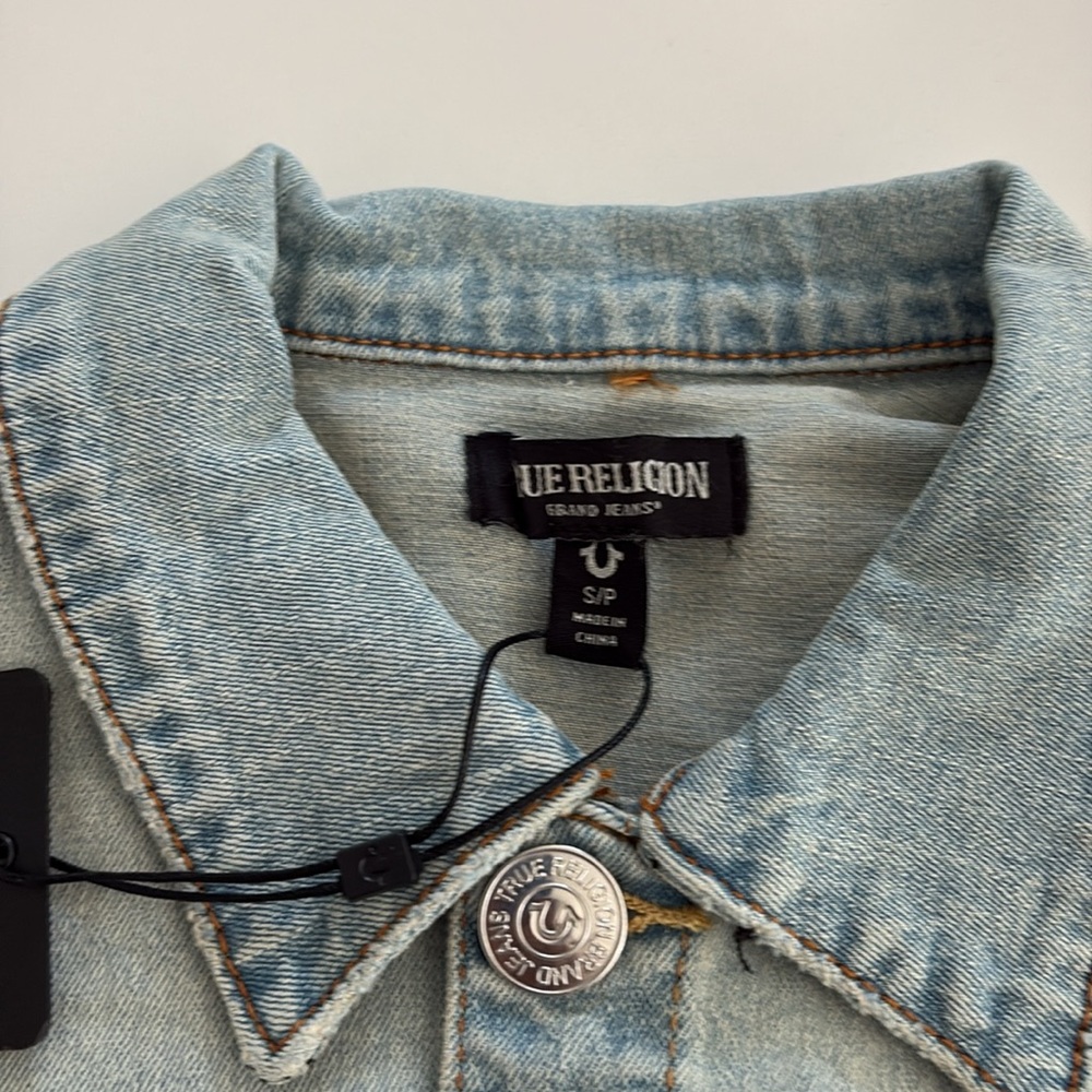 True Religion denim Blue vest cropped distressed NWT S - Picture 7 of 11
